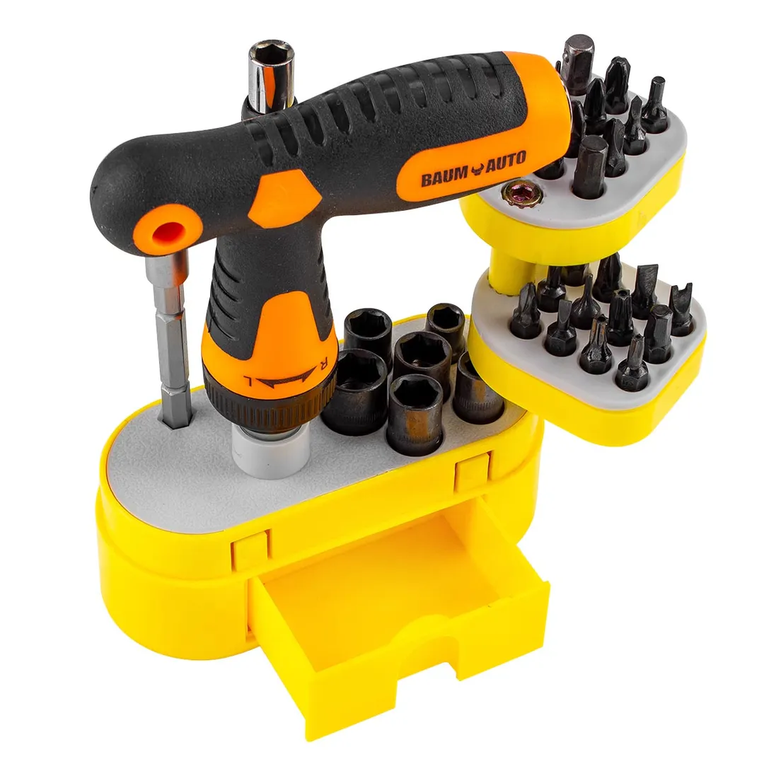 Отвертка реверсивная Т-образная телескопическая с комплектом бит и головок 32 пр. BaumAuto BM-30314232