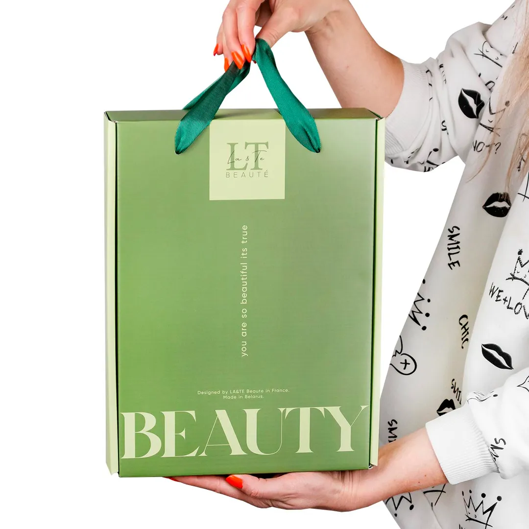 Набор косметики Алоэ и зеленый чай, 5 пр, маска для лица 2159, пэды 2258, крем 2142, гель-пилинг 2241, тоник 2180 La and Te beaute LT-GR8