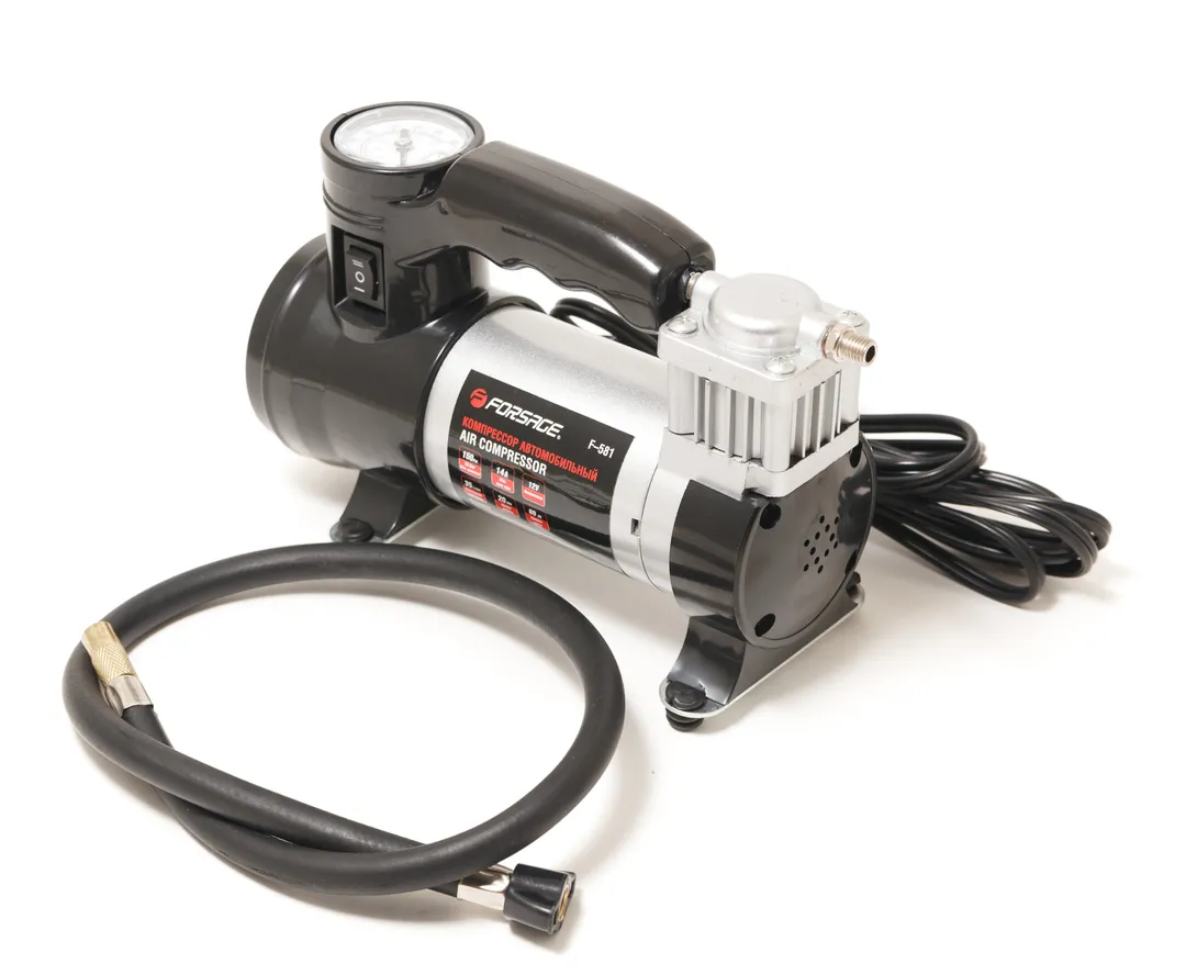 Компрессор поршневой автомобильный с фонарем Forsage F-581