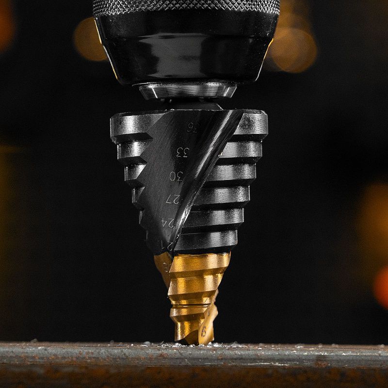 Сверло ступенчатое, 9-12-15-18-21-24-27-30-33-36 мм, Р6М5, 6-гр. хвостовик Denzel 723605