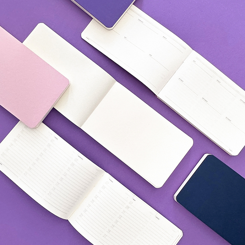 Еженедельник недатированный "Megapolis Velvet Flex", А6, 160 страниц, линейка, красный