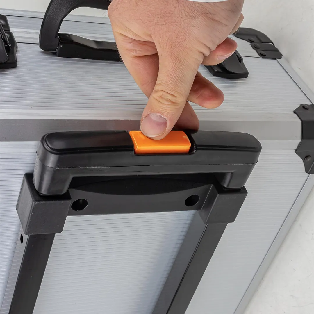 Набор инструментов в пластиковом кейсе 186 пр. ISMA ISMA-ISMA186-3