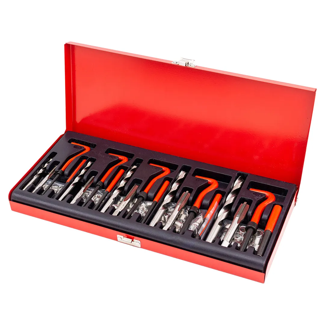 Набор приспособлений и футорок для восстановления резьбы: М5х0,8 М6х1,0 М8х1,25 М10х1,5 М12х1,75 131 пр ForceKraft FK-9130U1