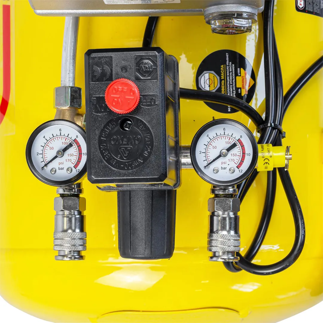 Компрессор поршневой с прямым приводом, ресивер 24 л, 8 бар, 138л/м, 1100W, 230V ForceKraft FK-BM20/24