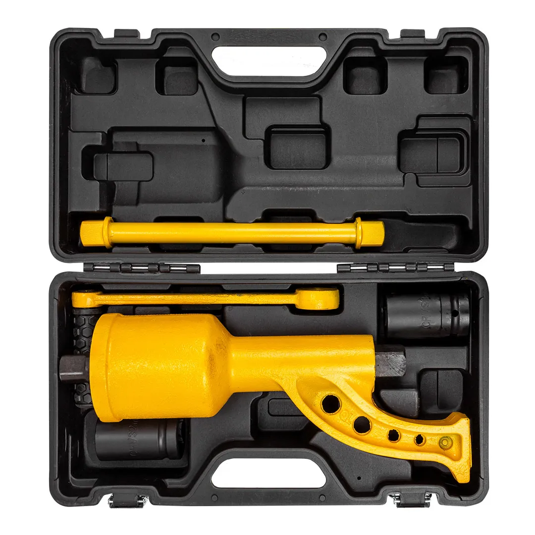 Гайковерт ручной с редуктором, передаточное число 1:78, 6800 Н/м, головки 32, 33 мм ForceKraft FK-34114102