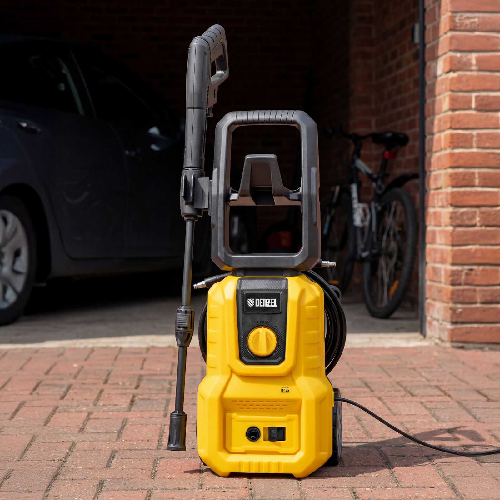 Моечная машина высокого давления R-135, 1600 Вт, 135 бар, 390 л/ч Denzel 58261