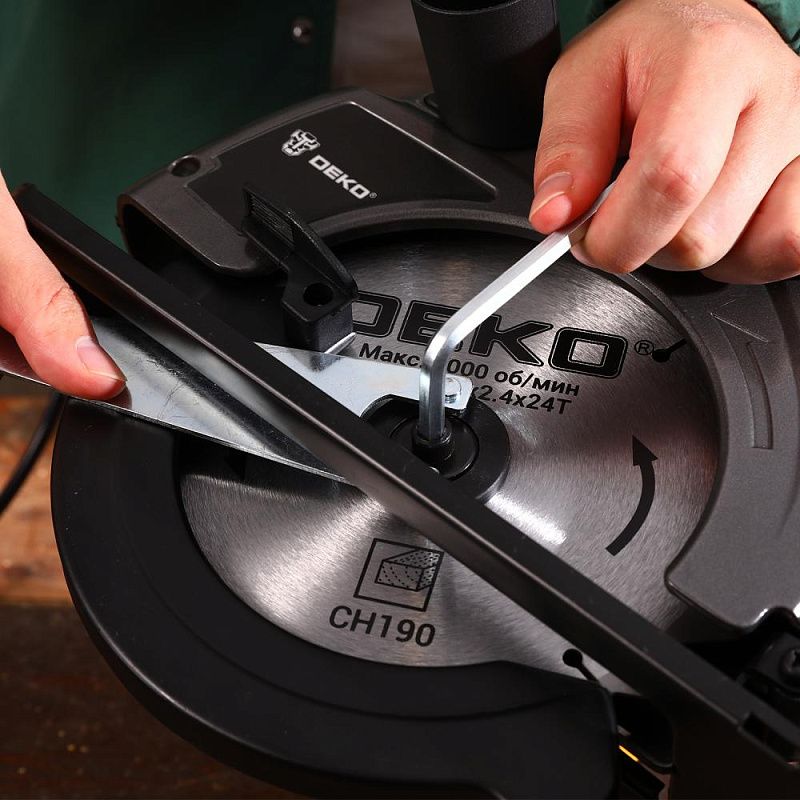 Пила циркулярная CSDK-1600 DEKO 085-1151