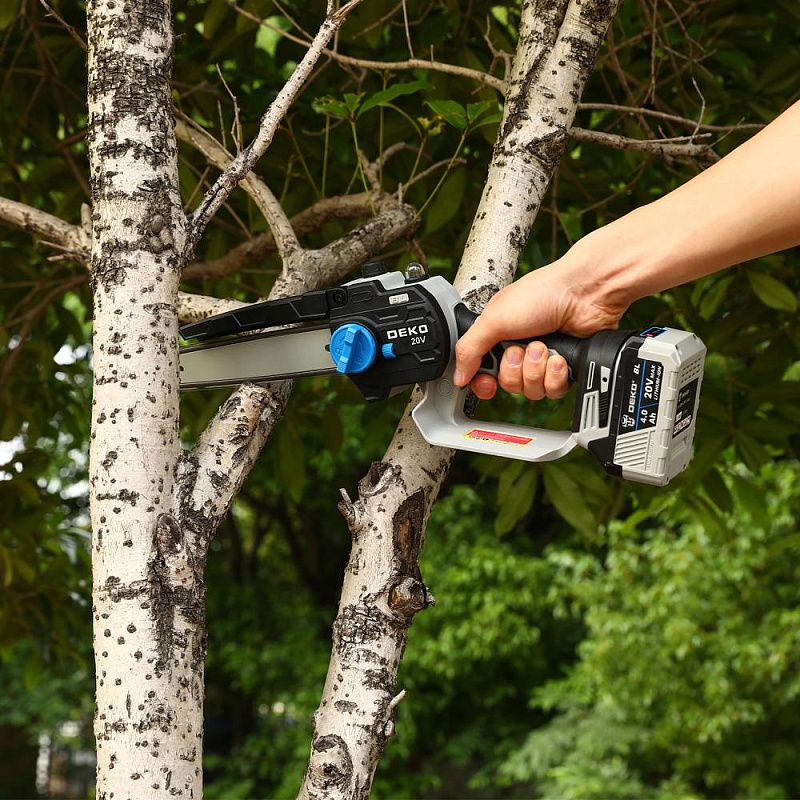 Пила цепная аккумуляторная DKCHS 20V 063-4483-1 DEKO 063-4483-1