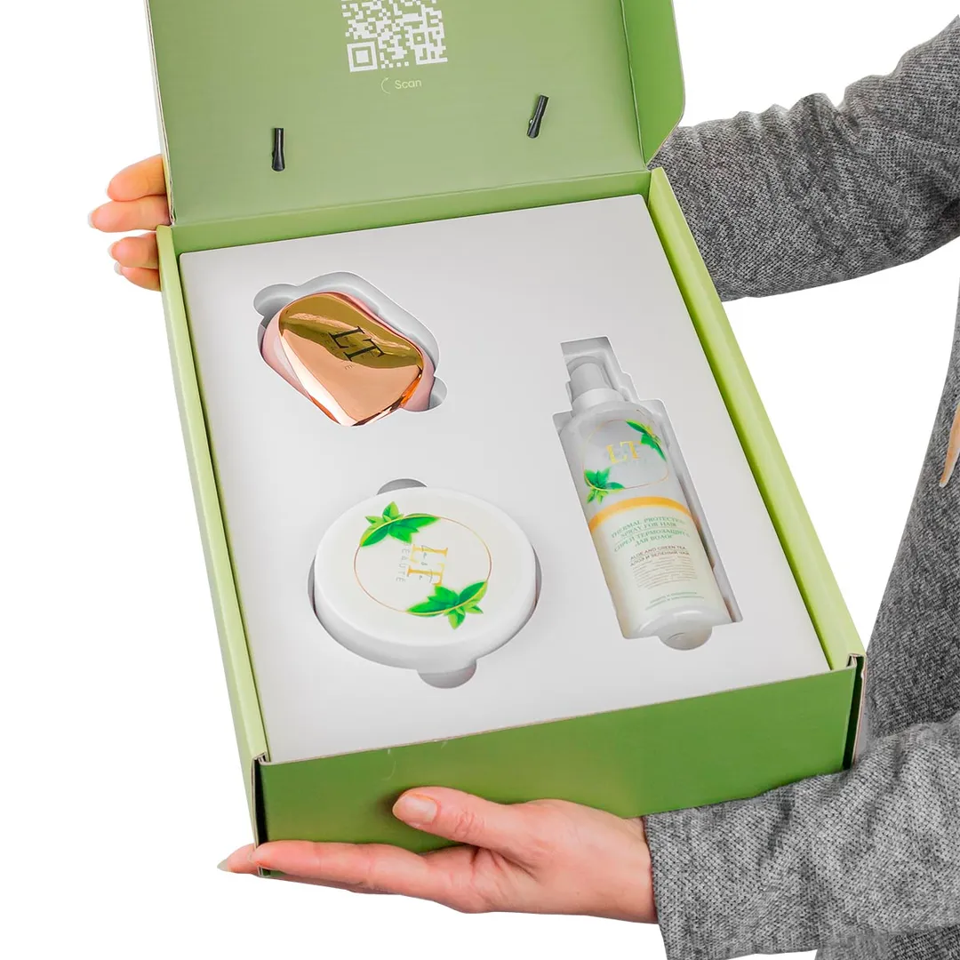 Набор косметики Алоэ и зеленый чай, 3 пр, маска LT-2166, с прей LT-2173, расческа La and Te beaute LT-GR7