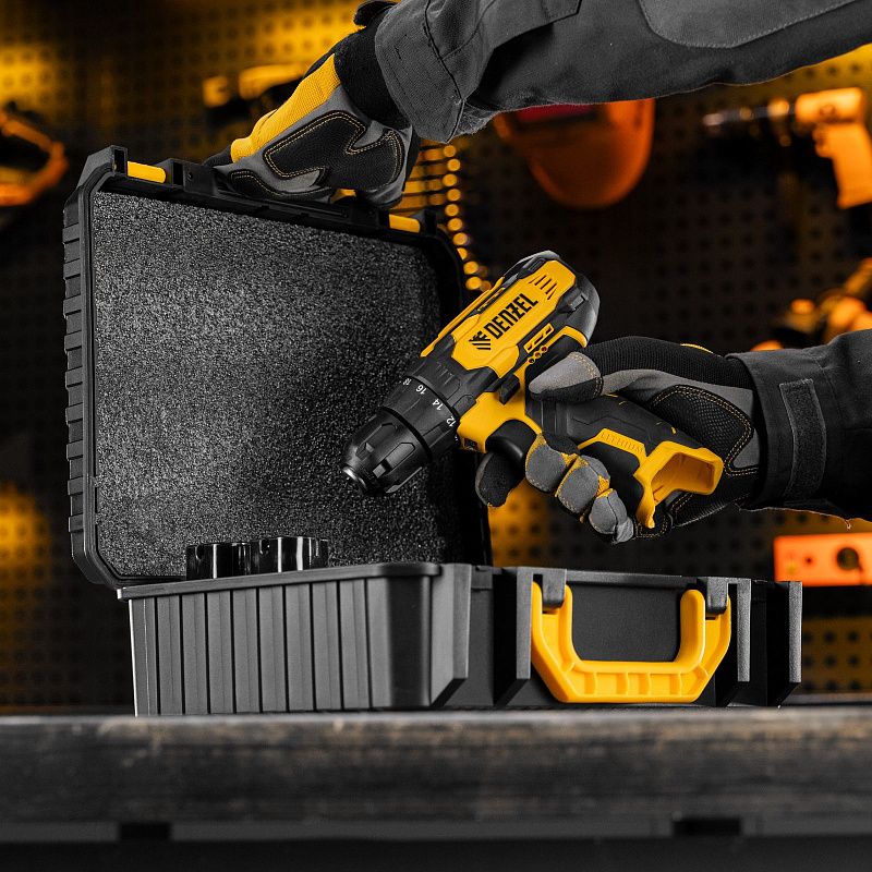 Дрель-шуруповерт аккумуляторная CDQ-12, Li-Ion, 12 В Denzel 26106