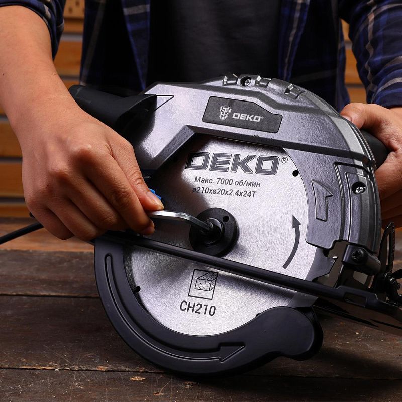 Пила циркулярная CSDK-2500 PRO DEKO 085-1153