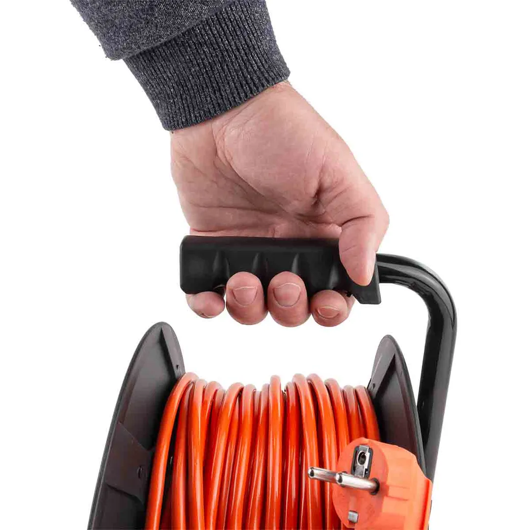 Удлинитель на катушке с розетками 30 м, 220В Forsage F-1004-30