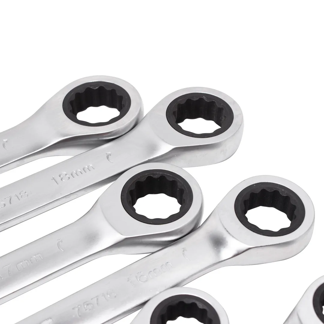 Набор трещоточных комбинированных ключей 8-19 мм 9 пр. ForceKraft FK-51092