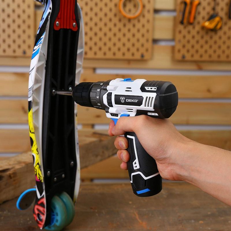 Дрель-шуруповерт аккумуляторная GCD12DU3 SNOW WHITE SET1 DEKO 063-4170