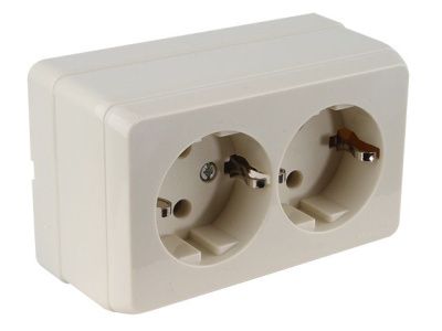 Розетка 2-ая (открытая, с/з, керамика) кремовая, BRON, (16 A, 250 V, IP 20) Mutlusan 21602000202