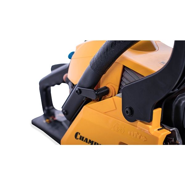Бензиновая цепная пила, 1,8 кВт, 16"/400 мм, 11500 об/мин + подарок: масло для цепи 1л; свеча; цепь; масло для 2-тактных двигателей 0,1л. CHAMPION А241-16