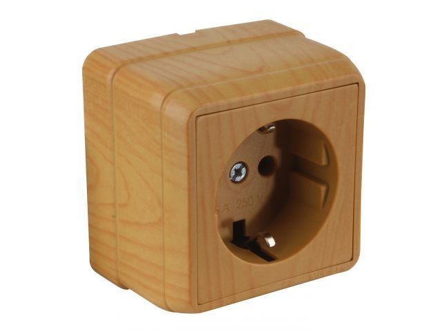 Розетка 1-ая, открытая, с/з дуб, BRON, 16 A, 250 V, IP 20 Mutlusan 2160 100 0258