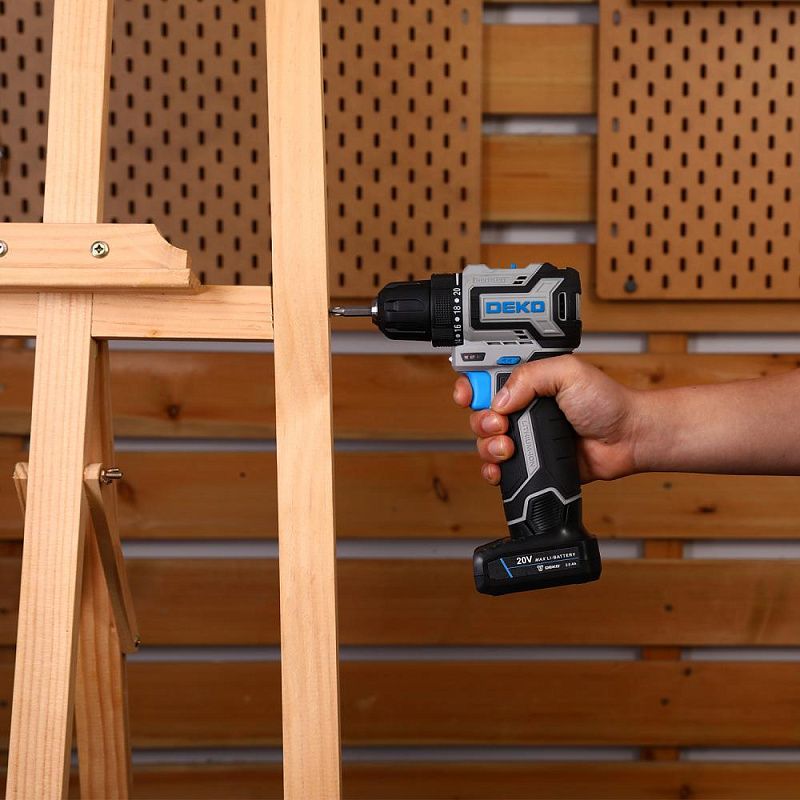 Дрель-шуруповерт аккумуляторная Sharker 20V PRO DEKO 084-1035