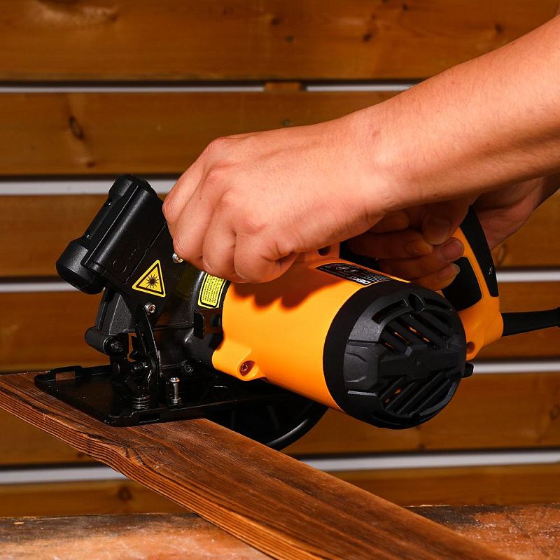 Пила циркулярная CS-1500W DEKO 084-1150