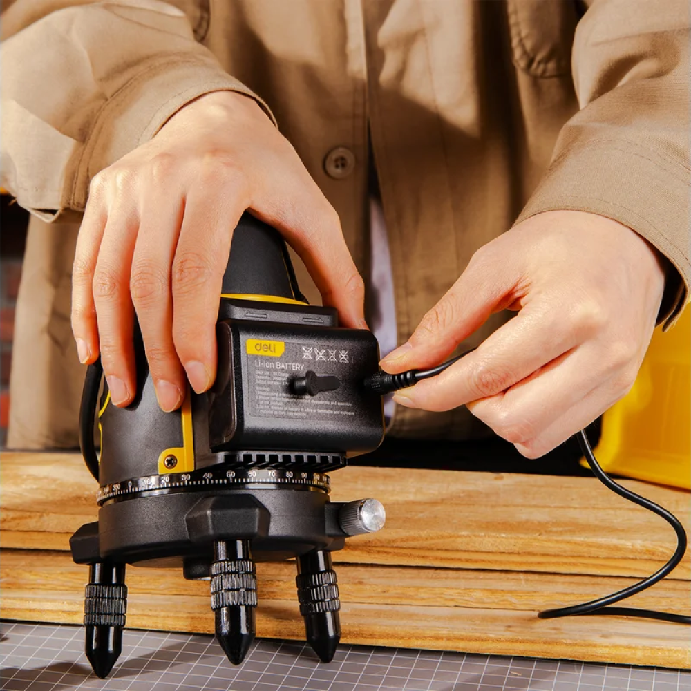 Уровень Deli YS EDL332303, лазерный, 3 линии, зеленый луч