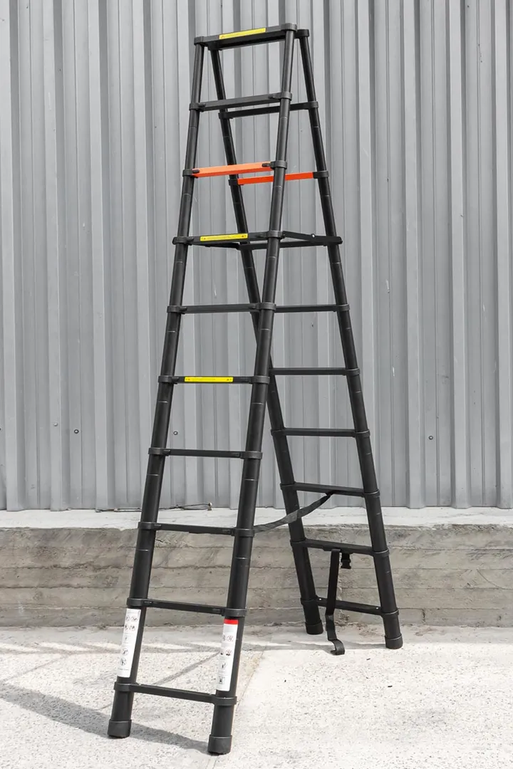 Стремянка телескопическая алюминевая бытовая 2,9 м, 10+10 ступ. RockForce RF-UP290-2