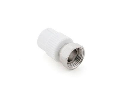 Муфта ПП с накидной гайкой 20х1/2" белая РосТурПласт 10696