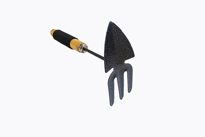 Тяпка-рыхлитель с деревянной рукояткой 3-зуб.,L-300 мм WMC TOOLS WMC-TG2104020-G