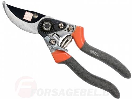 Секатор для живых веток d25 мм. 220 мм. Yato YT-8801