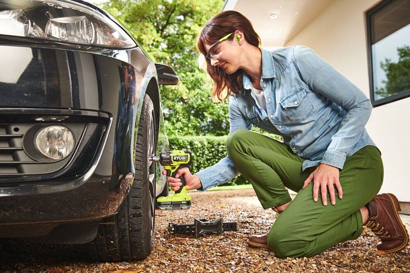 ONE + / Гайковерт RIW18C-0 (без батареи) RYOBI 5133005898