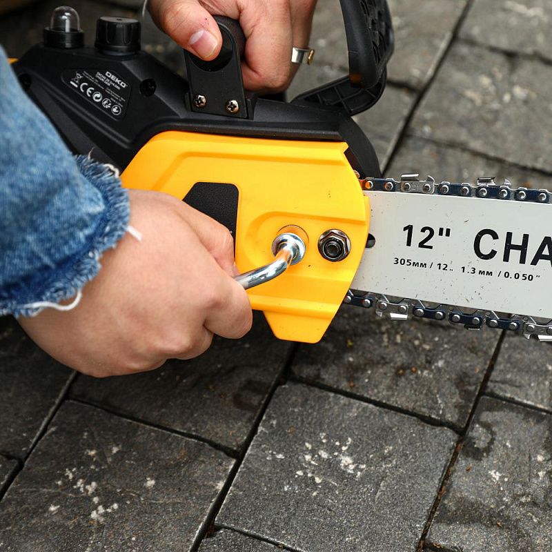 Пила цепная аккумуляторная DKCHS 20 085-2000 DEKO 085-2000