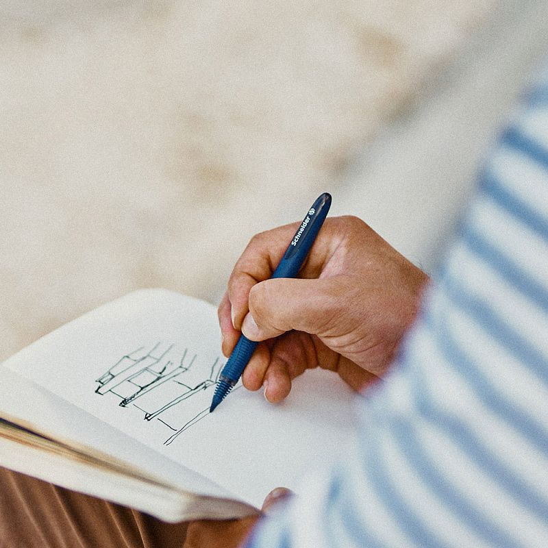 Ручка-роллер "Schneider One Business", 0.6 мм, синий, черный, стерж. черный