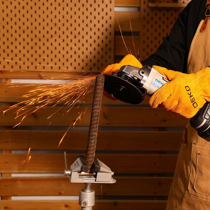 Углошлифмашина DKAG2 DEKO 063-2154