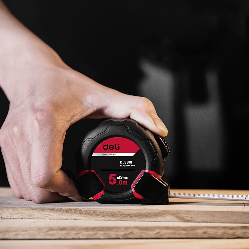 Рулетка Deli DL3801, 5 м,19 мм, черный
