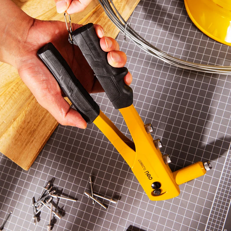 Заклепочник одноручный Deli YS EDL236910T, 270 см, 2.4-4.8 мм, заклепки в комплекте