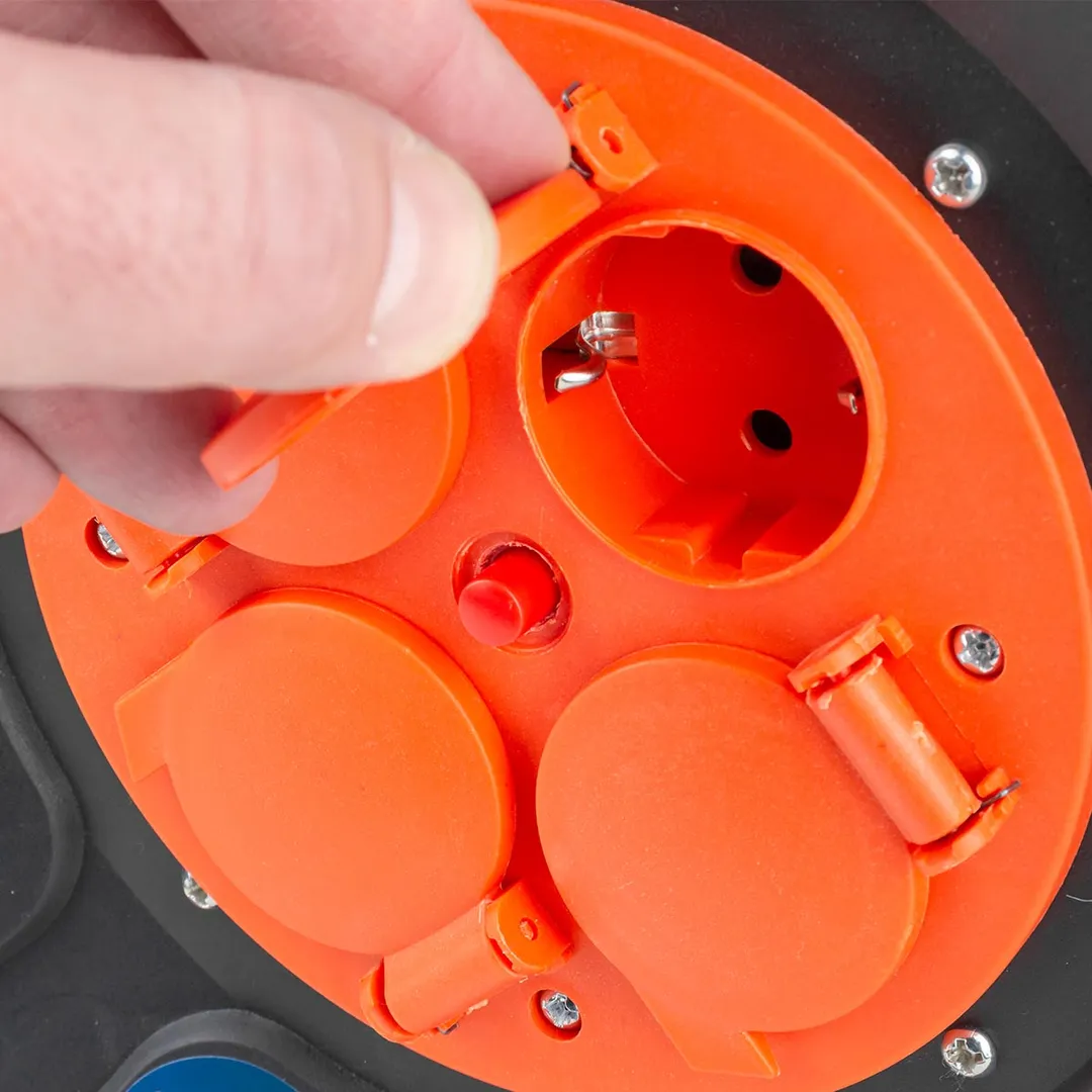 Удлинитель на катушке с розетками 20 м, 220В Forsage F-1004-20