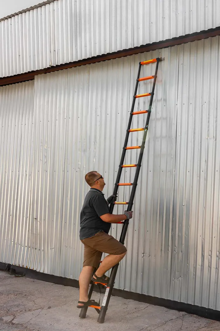 Лестница телескопическая алюм. бытовая 4.1м, 14 ступ. ISMA ISMA-UP410