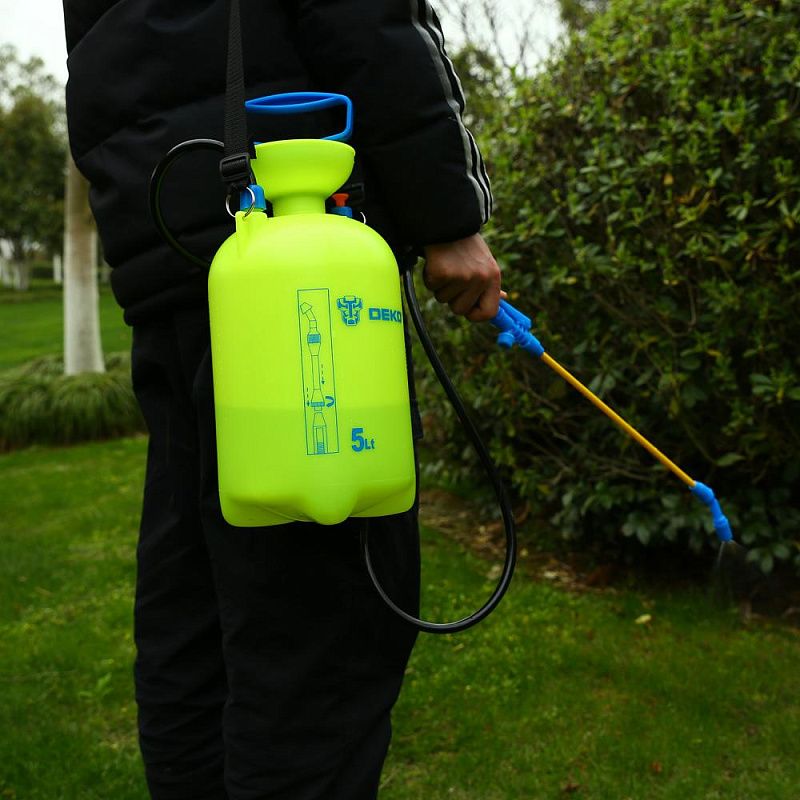 Опрыскиватель садовый помповый DKSP06 5 л DEKO 065-0938