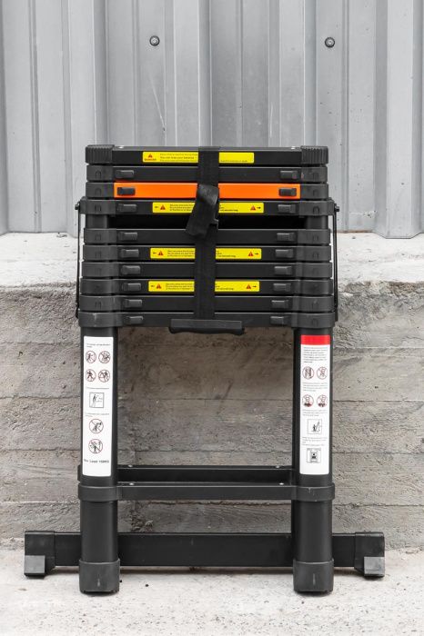 Стремянка телескопическая алюминевая бытовая 3,2 м, 11+11 ступ. RockForce RF-UP320-2