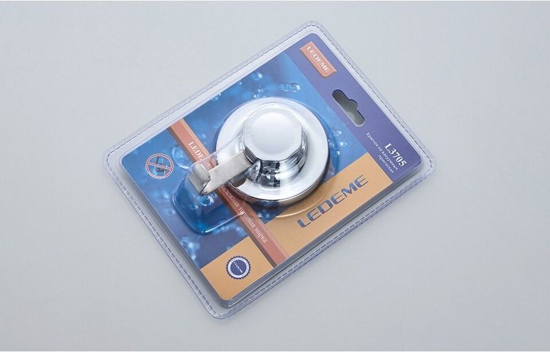 Крючок-вешалка на вакуумной присоске, пластик, хром Ledeme L3705