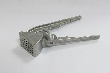 Пресс алюм для измельчения чеснока Леда-Белгород ЧН-1