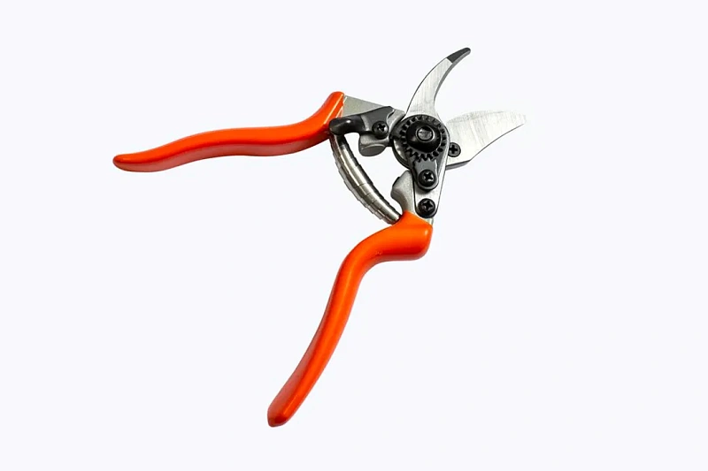 Секатор садовый кованный с боковой фиксацией 200 мм WMC TOOLS WMC-TG1301052