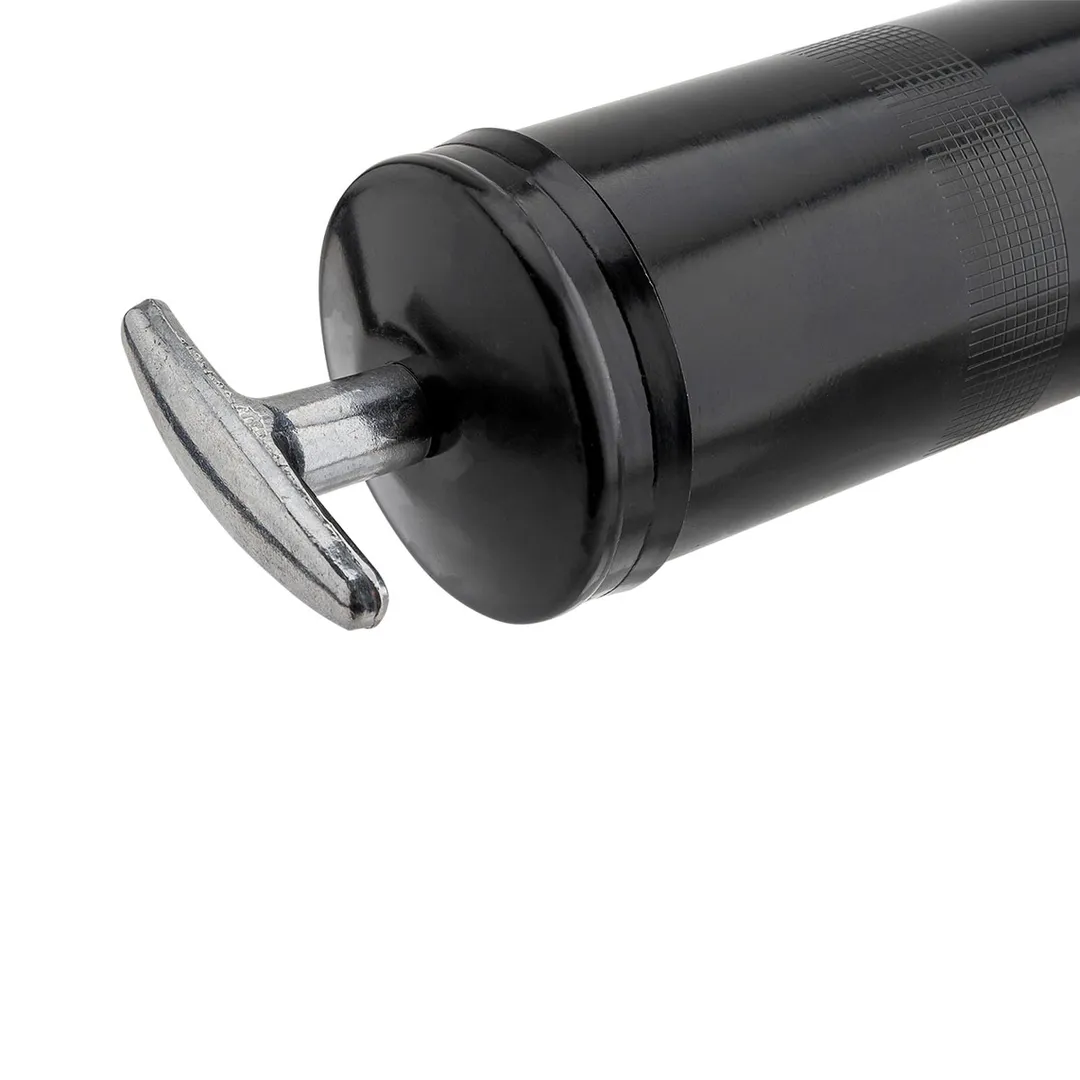 Шприц ручной для масла 500 мл FORSTIME FT-0708