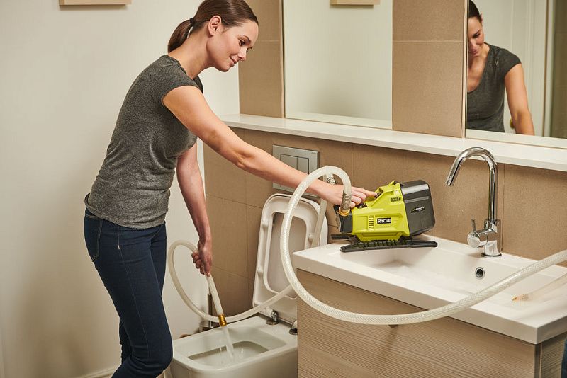 ONE + / Насос для перекачки воды R18TP-0 (без батареи) RYOBI 5133003934