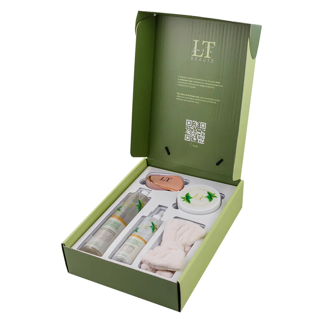 Набор косметики Алоэ и зеленый чай, 5 пр, маска LT-2166, с прей LT-2173, шампунь-LT-2234, расческа, повязка на голову La and Te beaute LT-GR9