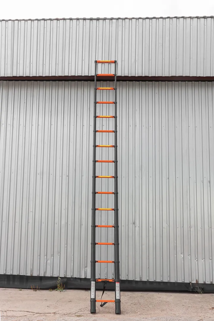 Лестница телескопическая алюм. бытовая 4.7м, 12 ступ. ISMA ISMA-UP470