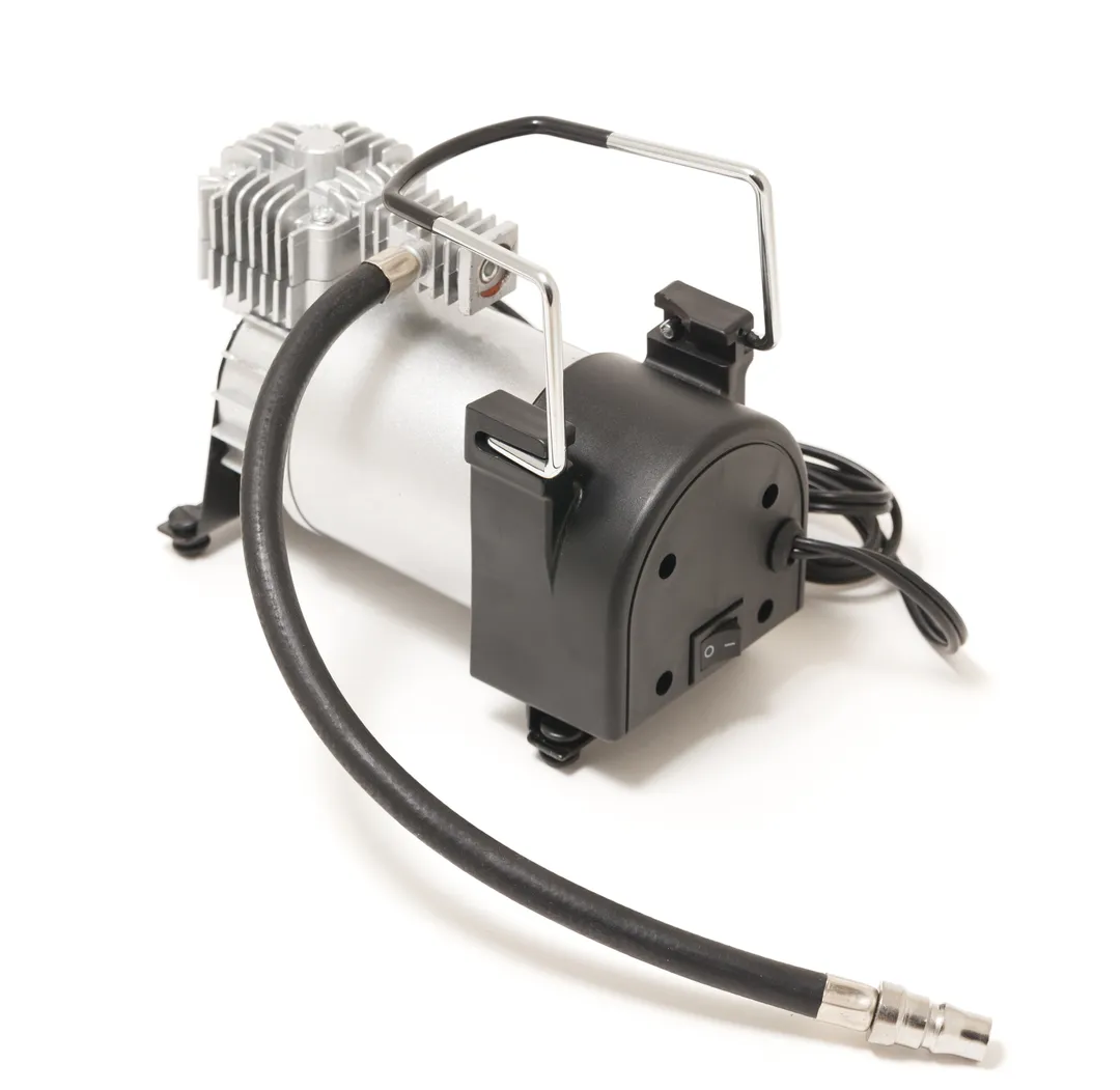 Компрессор поршневой автомобильный с витым шлангом 45 л/мин, 23А 12V, питание на клеммы Forsage F-95