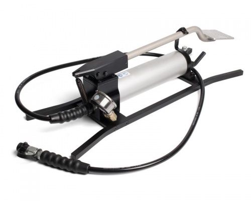 Помпа гидравлическая ножная с маслобаком из алюминиевого сплава КВТ ПМН-7012А