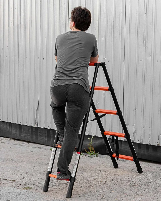 Стремянка телескопическая алюм. бытовая 1.4 м, 5+5 ступ. ISMA ISMA-UP140-2