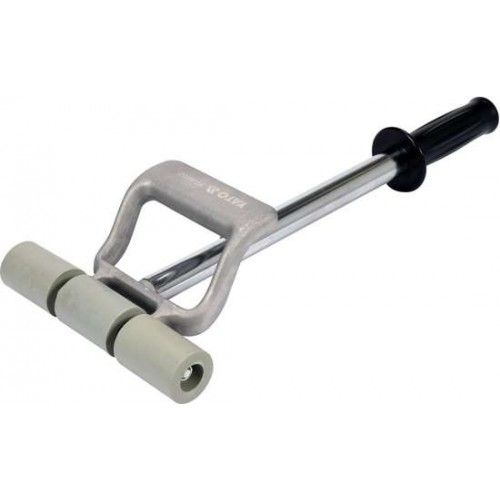 Валик прижимной резиновый 38х190 мм со стальной телескопической ручкой 450-690 мм Yato YT-44152