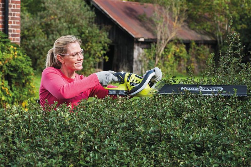 ONE + / Кусторез OHT1855R (без батареи) RYOBI 5133002161